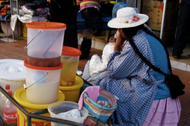 mujer trabajo informal